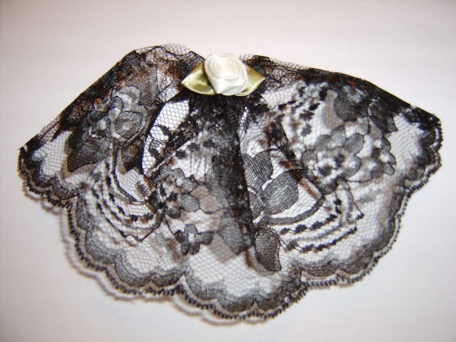 black_with_rose_2.JPG