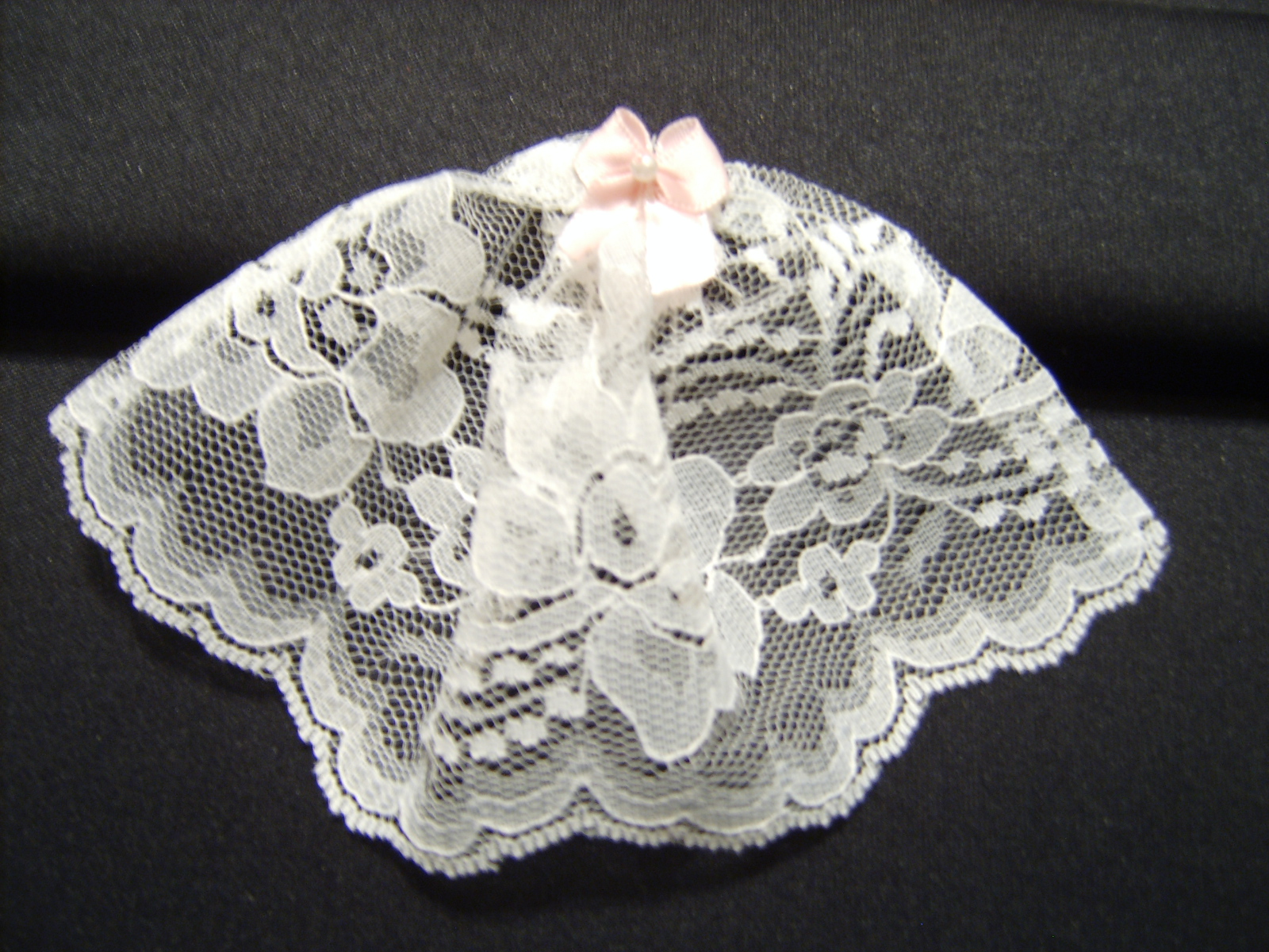white_mini_with_bow_with_pearl.JPG